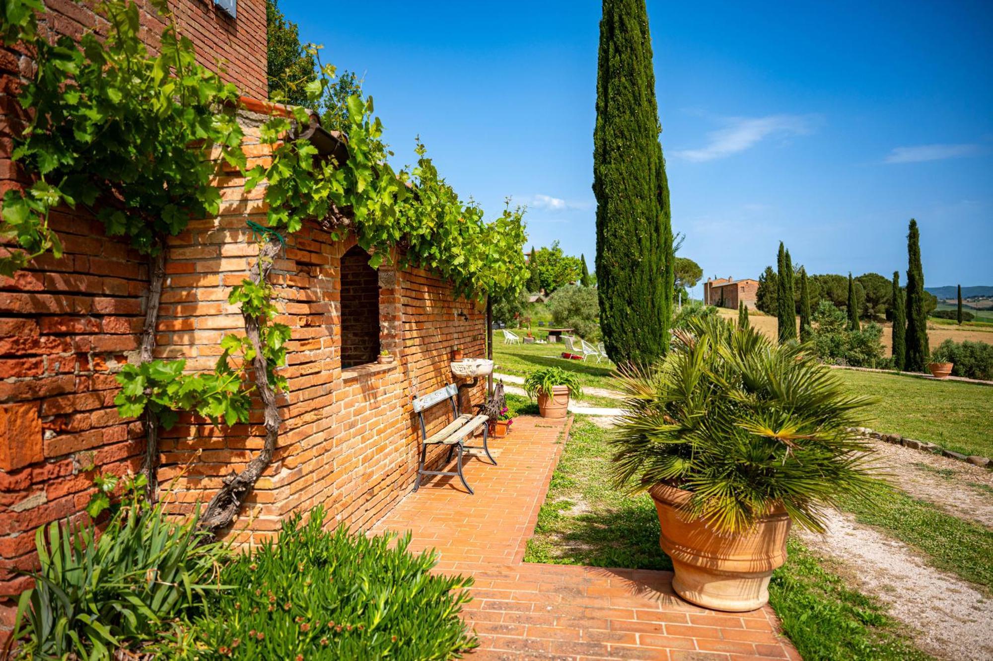 Agriturismo Poggio Antico Binami Екстериор снимка