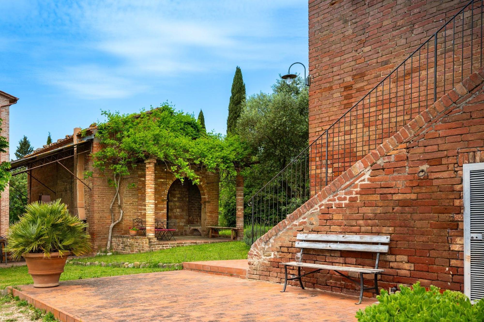 Agriturismo Poggio Antico Binami Екстериор снимка