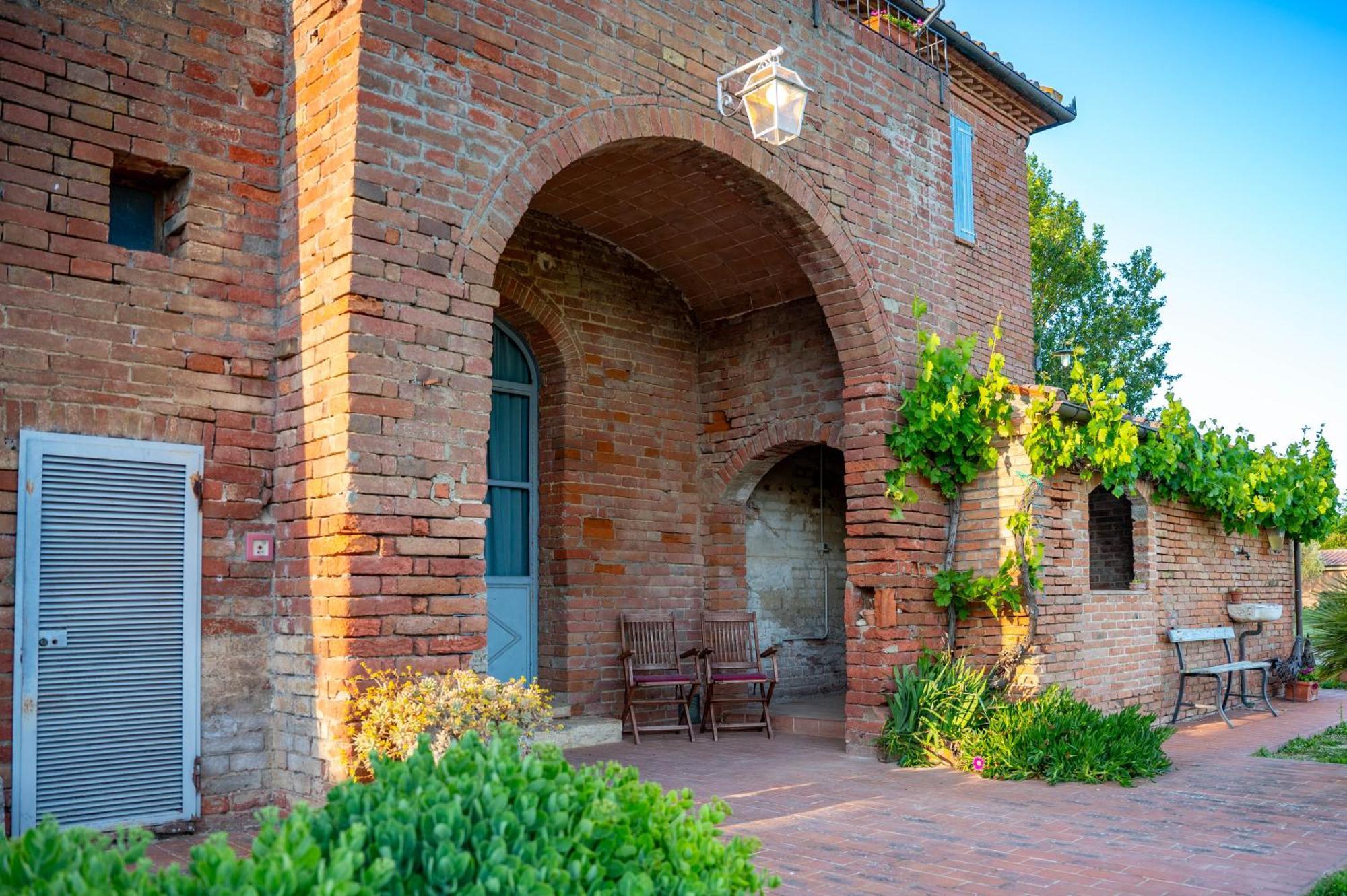Agriturismo Poggio Antico Binami Екстериор снимка